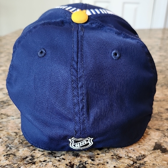 Buffalo Sabre Vintage‎ Reebok Hat - Picture 3 of 5